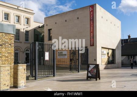 La Black Cultural Archives sur Windrush Square, Brixton. Banque D'Images