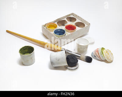 Set de peinture et pinceau dans la peinture noire Banque D'Images