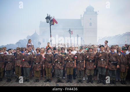 La commémoration de 71ème anniversaire de l'Insurrection de Varsovie (Pologne) 1944 Banque D'Images