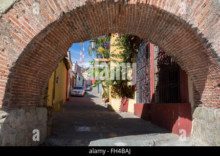 Oaxaca, Mexique - l'Arquitos (little arches) de Xochimilco, partie de l'ancien aqueduc San Felipe. Banque D'Images