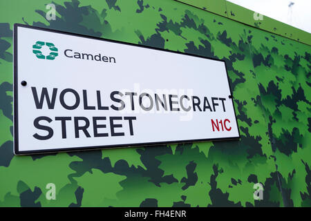 Wollstonecraft Street N1C signe sur chantier de la thésaurisation au King's Cross Londres UK KATHY DEWITT Banque D'Images