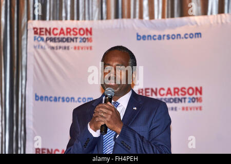 Summerlin, Nevada, USA. 23 Février, 2016. Ben Carson des campagnes pour la nomination présidentielle des républicains à la Mountain Shadows Community Centre de Summerlin. M. Carson est actuellement en retrait dans les sondages, avec le caucus passe plus tard ce soir. Crédit : Jennifer Mack/Alamy Live News Banque D'Images