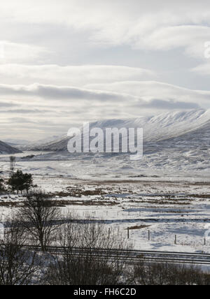 Highlands écossais paysage d'hiver à au sud-ouest de Meall Doire et Ceann Dubh de Dalnaspidal,Perthshire, Écosse, Royaume-Uni, Banque D'Images