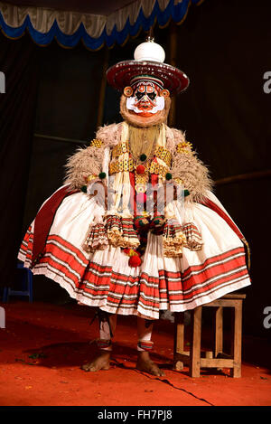 Kathakali est une danse classique indienne stylisé-drama noté pour la belle composition de caractères Banque D'Images