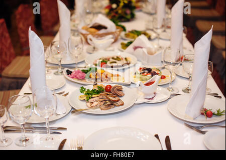 Table décorée pour un mariage dîner au restaurant Banque D'Images