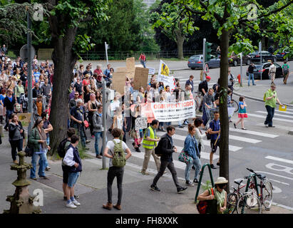 Mai 2015, protestation contre les cultures OGM, Strasbourg, Alsace, France Europe Banque D'Images