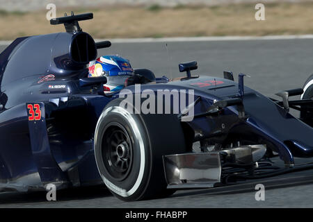 Montmelo, Espagne. 23 Février, 2016. Verstappen du pilote. Team Toro Rosso. La formule 1 jours de test sur le circuit de Catalunya. Montmelo, Espagne. 23 février 2016 Crédit : Miguel Aguirre Sánchez/Alamy Live News Banque D'Images