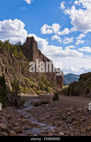 WEST WILLOW CREEK CANYON AU COLORADO CREEDE, une ville minière d'argent remontant au milieu des années 1800. Banque D'Images