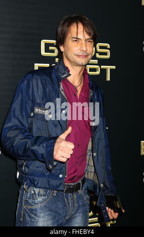 New York, USA. Feb 24, 2016. MARCUS SCHENKENBERG modèle assiste à la première de New York "dieux de l'Égypte", tenue à l'AMC Loews Lincoln 13. Credit : Nancy/Kaszerman ZUMA Wire/Alamy Live News Banque D'Images