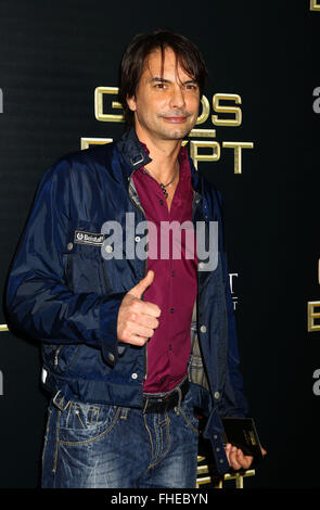 New York, USA. Feb 24, 2016. MARCUS SCHENKENBERG modèle assiste à la première de New York "dieux de l'Égypte", tenue à l'AMC Loews Lincoln 13. Credit : Nancy/Kaszerman ZUMA Wire/Alamy Live News Banque D'Images