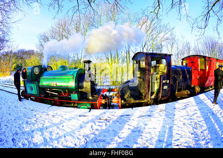 No2 et NO2 à vapeur moteurs diesel l'hiver à Tyneside Fer Tanfield Banque D'Images