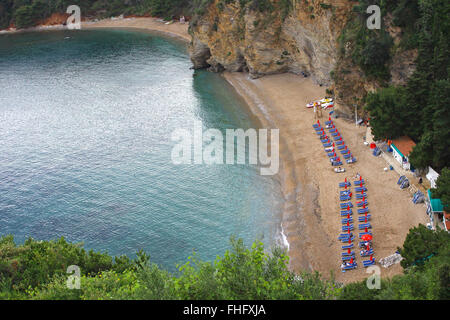 Célèbre plage de Mogren se trouvent près de Budva au Monténégro Banque D'Images