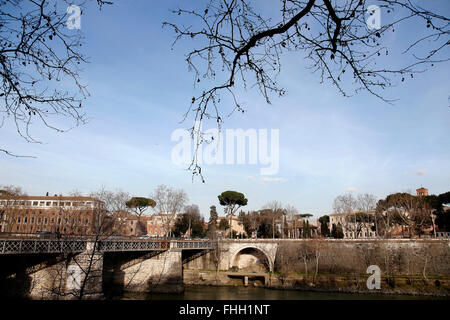 Rome 24 février 2016. Cloaca Maxima, est l'un des premiers systèmes d'égout, réalisé par le roi Tarquin le superbe (Tarquin le fier) à VII siècle avant J.-C. afin de drainer les marais et de déposer les déchets d'une des villes les plus peuplées du monde, elle a mené à l'effluent du Tibre, qui s'est déroulé à côté de la ville. Samantha Zucchi Insidefoto Photo Banque D'Images