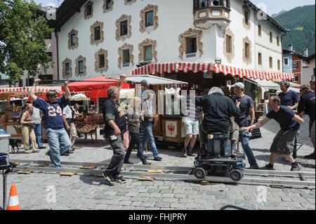 Équipe de tournage dans le centre-ville de Kitzbühel. L'Autriche. L'Europe Banque D'Images