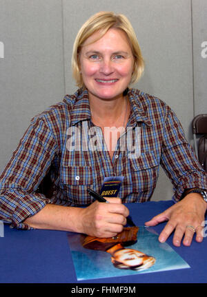 DENISE CROSBY- à collectormania 14 au centre milton keyens Banque D'Images