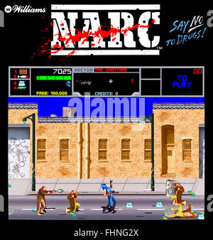 Jeu d'arcade 'NARC' produit par le designer américain Eugene Jarvis (né en 1955) pour Williams Electronics en 1988, avec le slogan anti-drogue 'Say No to Drugs'. L'image présentée est une image composite montrant le gameplay et la marque de la machine d'arcade. Banque D'Images