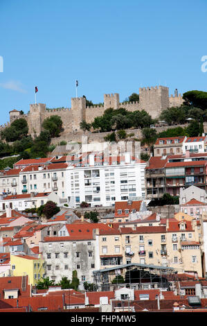 Le château São Jorge ( St George) et de la région de Castelo et Mouraria. Banque D'Images