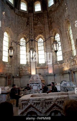 Les concerts dans le Carmo Ruines et Musée Archéologique,Largo de Carmo Lisbonne Portugal Banque D'Images