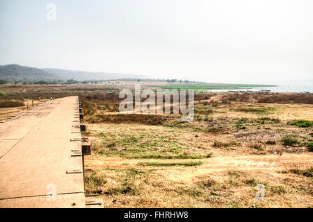 Beau paysage dans le village de pêcheurs de Toko près du lac Volta dans la région de la Volta au Ghana Banque D'Images