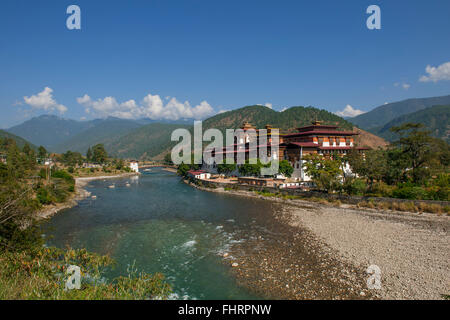 Dzong ou forteresse de Punakha, district de Punakha, l'Himalaya, le Bhoutan Banque D'Images