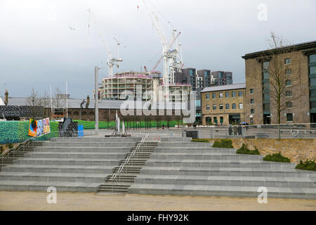 Développement de Kings Cross triplet gasholder appartements en construction London N1C England UK KATHY DEWITT Banque D'Images