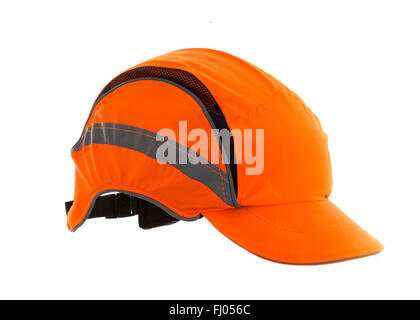 Bump Cap Hat Sécurité orange sur fond blanc Banque D'Images