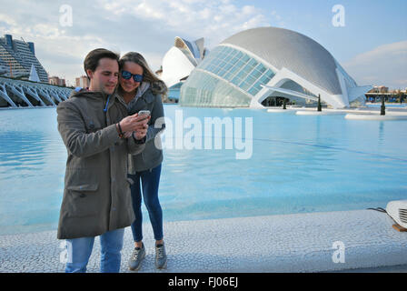 L'Hemisferic et Palau de les Arts Reina Sofia, Valencia Espagne Banque D'Images