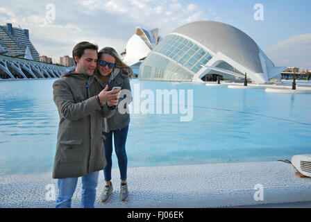 L'Hemisferic et Palau de les Arts Reina Sofia, Valencia Espagne Banque D'Images