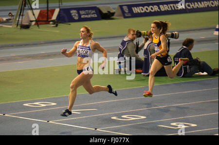 EIS Sheffield, Sheffield, Royaume-Uni. Feb 27, 2016. La piscine d'Athlétisme le premier jour. Louise gagne sa chaleur Bloor du 60m. Credit : Action Plus Sport/Alamy Live News Banque D'Images