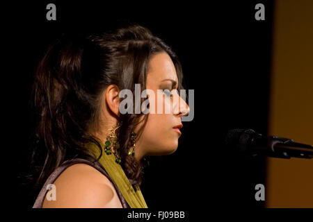 LA ALBUERA, Badajoz, Espagne, le 28 mars : Maria Jose Chacon sur scène pendant la Abuera Festival Flamenco le 28 mars 2010 Banque D'Images