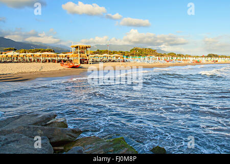 Belle vue sur la côte de Forte dei Marmi Banque D'Images