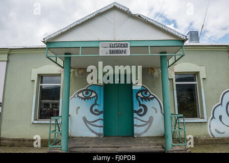 Gare à Bakuriani, fin du vieux chemin de fer à voie étroite de Borjomi à Bakuriani appelé 'Kukushka', Géorgie Banque D'Images