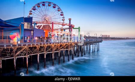 Santa Monica Pier - Grande Roue Banque D'Images