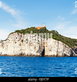 Vue sur l'île de tino près de Porto Venere Banque D'Images