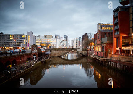 River Orwell Salford Manchester Mark Addy limite pub matin Lowry hotel GO UK Grande-bretagne British United Kingdom Eu Banque D'Images