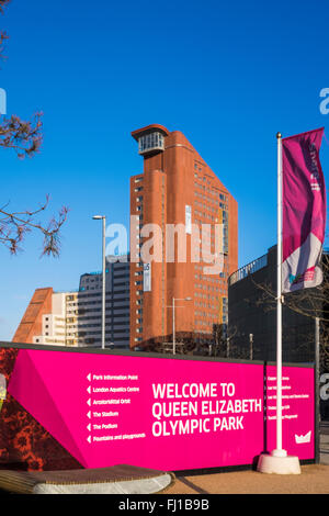 Queen Elizabeth Olympic Park signe, Stratford, London, Angleterre, Royaume-Uni Banque D'Images