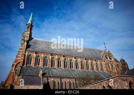 L'Église et couvent de Saint François, connue localement sous le nom de Monastère Gorton ciel bleu ensoleillé copyspace Church religion religieux archit Banque D'Images