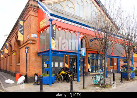 Manchester, UK - 16 Février 2016 : l'extérieur de la Manchester Craft and Design Center dans le quart nord Banque D'Images