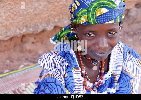 Le portrait de belle fille Peul à Gorom Gorom , Burkina Faso Banque D'Images