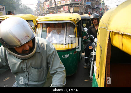 Embouteillage à New Delhi, Inde Banque D'Images