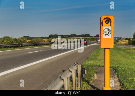 Téléphone d'urgence sur l'autoroute (Autobahn allemande), l'Allemagne, de l'Europe Banque D'Images