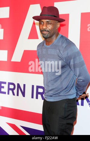 West Hollywood, Californie. Feb 26, 2016. Idris Elba occupe le film est une grande réception à Fig & Olive le 26 février 2016 à West Hollywood, Californie. © dpa/Alamy Live News Banque D'Images