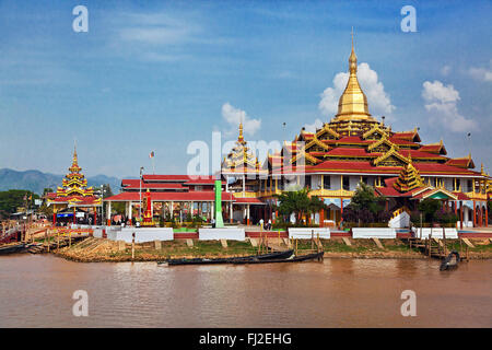 Le Temple de la pagode PHAUNG DAW OO PAYA est le site bouddhiste le plus sacré dans l'État Shan - Lac Inle, MYANMAR Banque D'Images