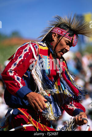 TOMMY DRAPER participe au championnat du monde de la danse du cerceau concours - HEARD MUSEUM, Phoenix, Arizona Banque D'Images