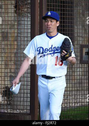 Glendale, Arizona, USA. Feb 27, 2016. Kenta Maeda (MLB) des Dodgers de Los Angeles Dodgers : Journée Photo à Glendale, Arizona, United States . © AFLO/Alamy Live News Banque D'Images