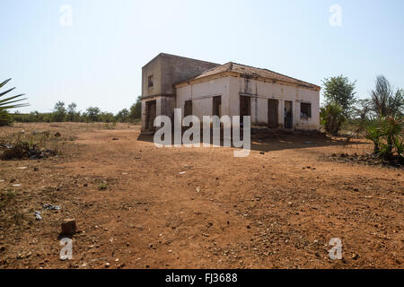 Une école rurale, l'Angola, l'Afrique Banque D'Images