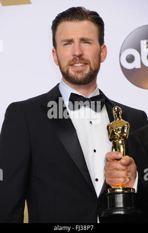 Hollywood, CA. Feb 29, 2016. Chris Evans. 88e Academy Awards présenté par l'Academy of Motion Picture Arts and Sciences tenue à Hollywood & Highland Center. Crédit photo : Byron Purvis/AdMedia Crédit : Byron Purvis/AdMedia/ZUMA/Alamy Fil Live News Banque D'Images