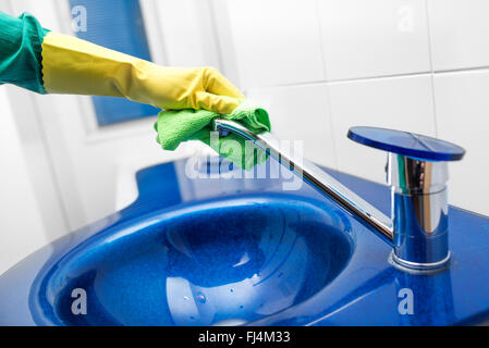 Robinet évier de lavage à la main. Banque D'Images