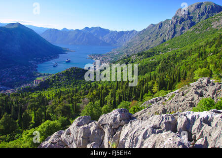 Vue du col de Lovcen à la baie de Kotor, Monténégro Banque D'Images