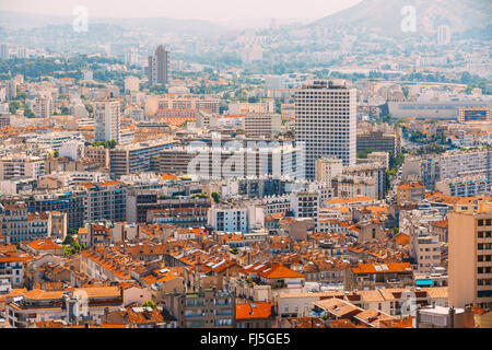 Marseille, France - 30 juin 2015 : rues de la région de Marseille, France. Contexte urbain. Banque D'Images